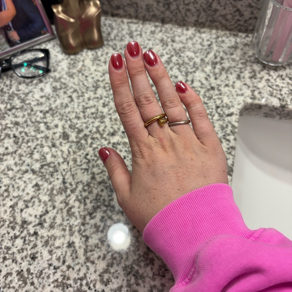 Elegant Gold Nail Ring (Size 6)
